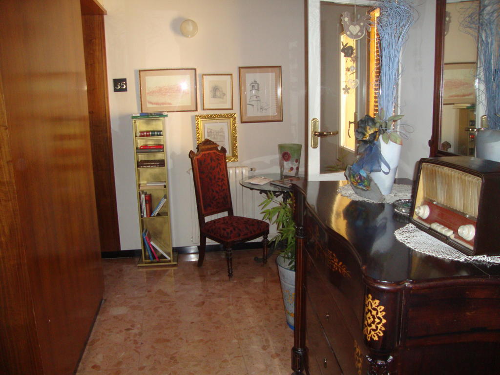 Hostal Victor Oliana Exterior foto